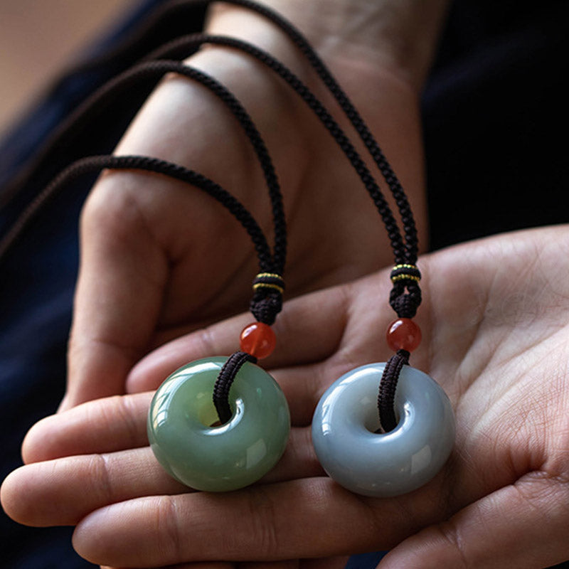 Buddha Stones Naturalny Okrągły Jadeit Szary Jadeit Klamra Pokoju Naszyjnik Szczęścia Wisiorek