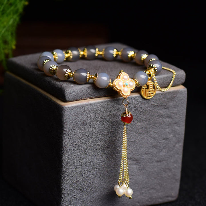 Bransoletka z pereł Fu Character Tassel Balance z Buddha Stones w kolorze szarym i agatem