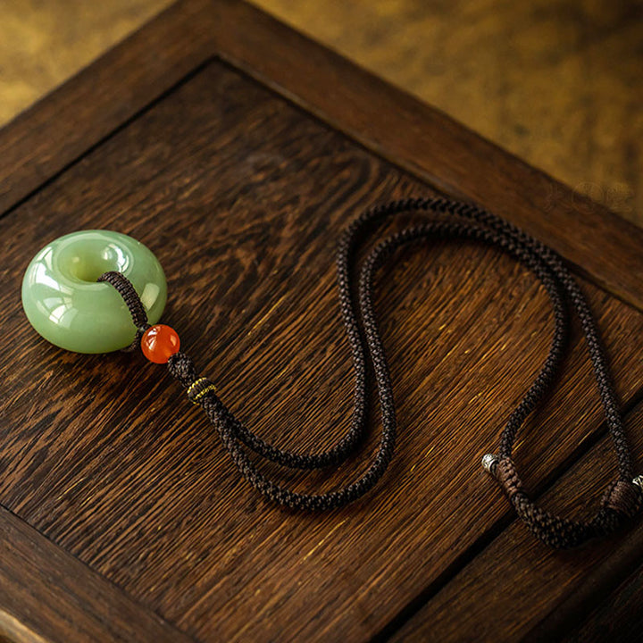 Buddha Stones Naturalny Okrągły Jadeit Szary Jadeit Klamra Pokoju Naszyjnik Szczęścia Wisiorek