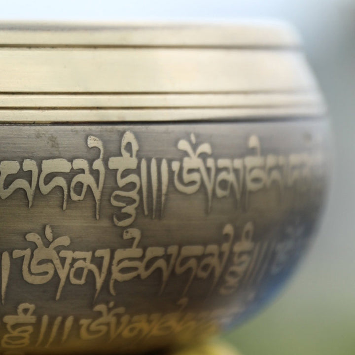 Buddha Stones Tybetańskie ręcznie robione do skupienia i medytacji Spokojny zestaw mis śpiewających