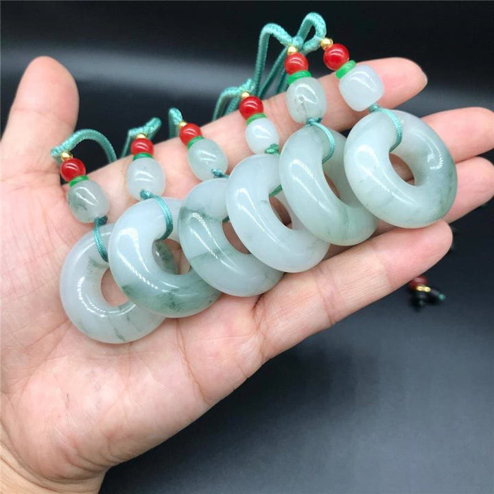 Naszyjnik z naturalnym jadeitem i klamrą pokoju, wisiorkiem na Buddha Stones