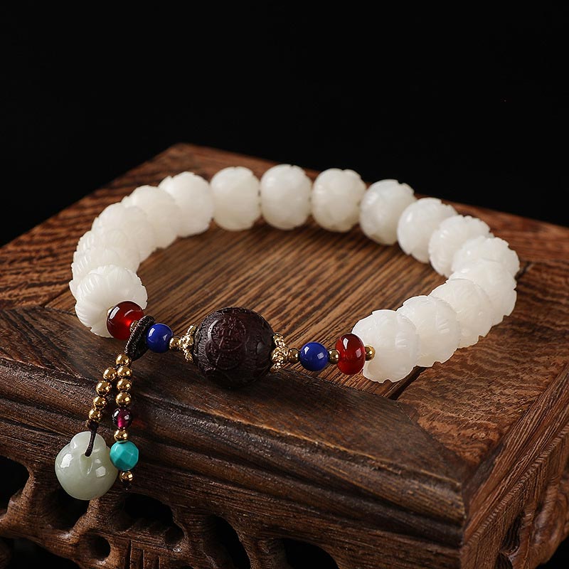 Bransoletka Bodhi Seed Jade Lotus Charm Peace