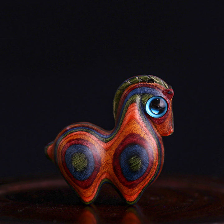 Buddha Stones Małe liście Czerwone drzewo sandałowe Zielone drzewo sandałowe Szczęśliwa miniaturowa dekoracja ochronna dla konia - Malowany drewniany koń (średni rozmiar 39*34*17 mm) (losowa faktura) - image 16