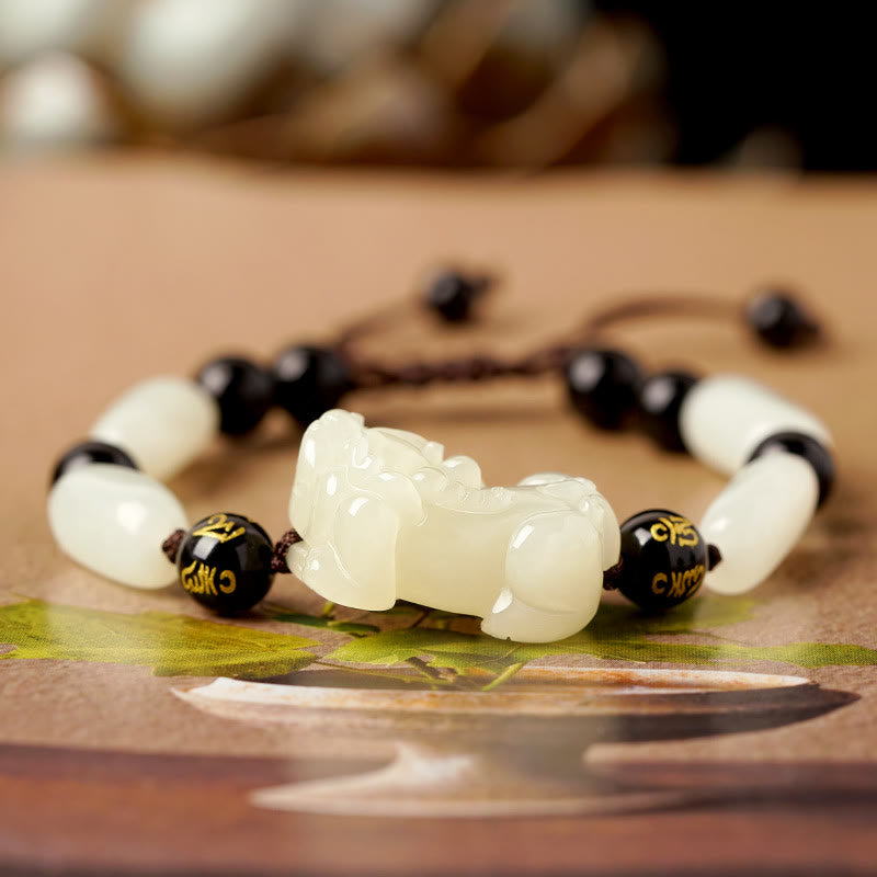 Bransoletka z naturalnego białego jadeitu PiXiu Wealth Stones z Buddha Stones