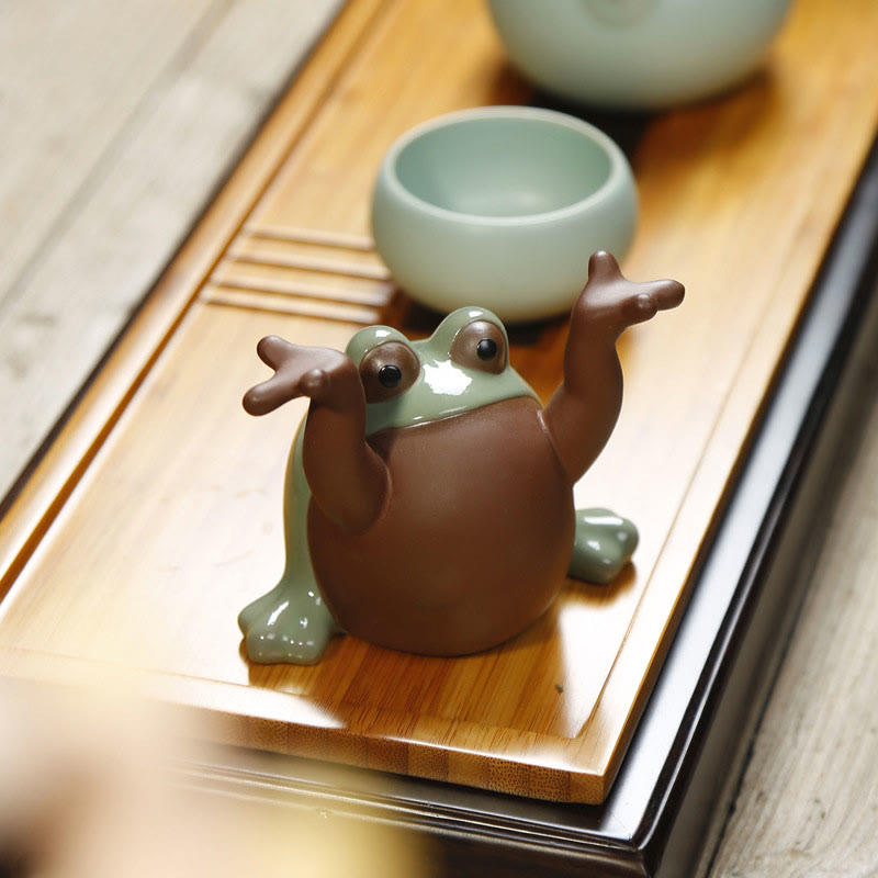 Buddha Stones FengShui Bogactwo Szczęście Słodka Żaba Ceramiczna Herbata Zwierzę Figurka Dekoracja - Ramiona żaby w górę 10,5*8,8 cm - image 0