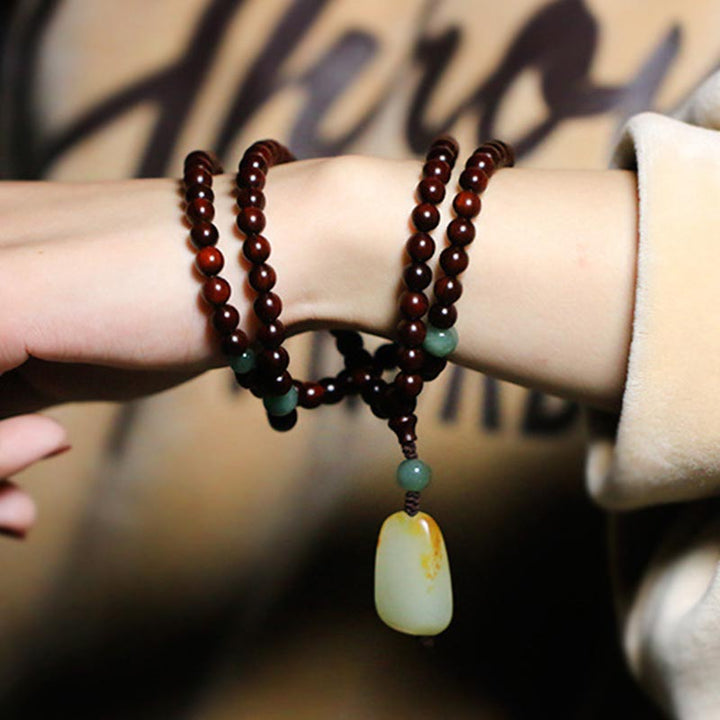 Buddha Stones Tybetańskie Małe Liście Czerwone Drzewo Sandałowe Jadeit Mala Medytacyjna Bransoletka
