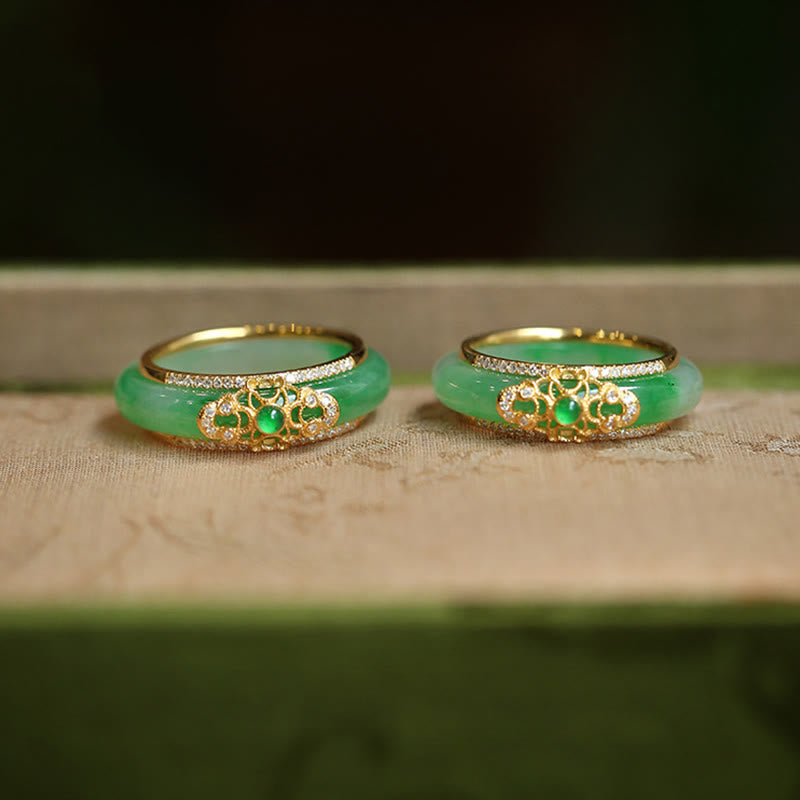 Pierścień siły z Buddha Stones 18K pozłacany naturalny zielony chalcedon