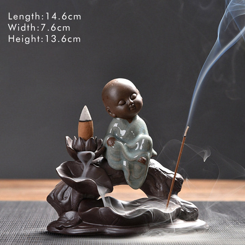 Buddha Stones Mały Mnich Ceramiczny Lotos Błogosławieństwo Kadzielnica Dekoracja