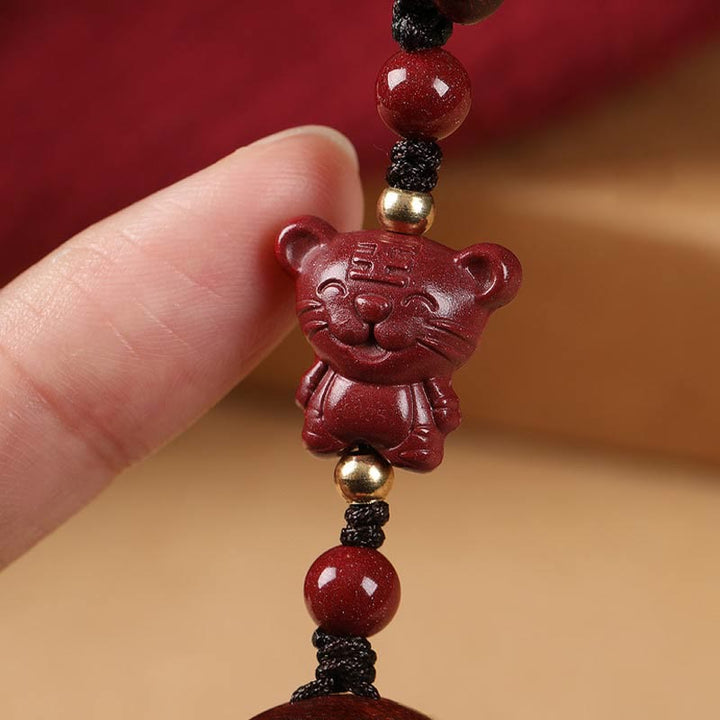 Buddha Stones Mały liść Czerwony Sandałowiec Budda Cynober Chiński Zodiak Amulet Ochrona Brelok