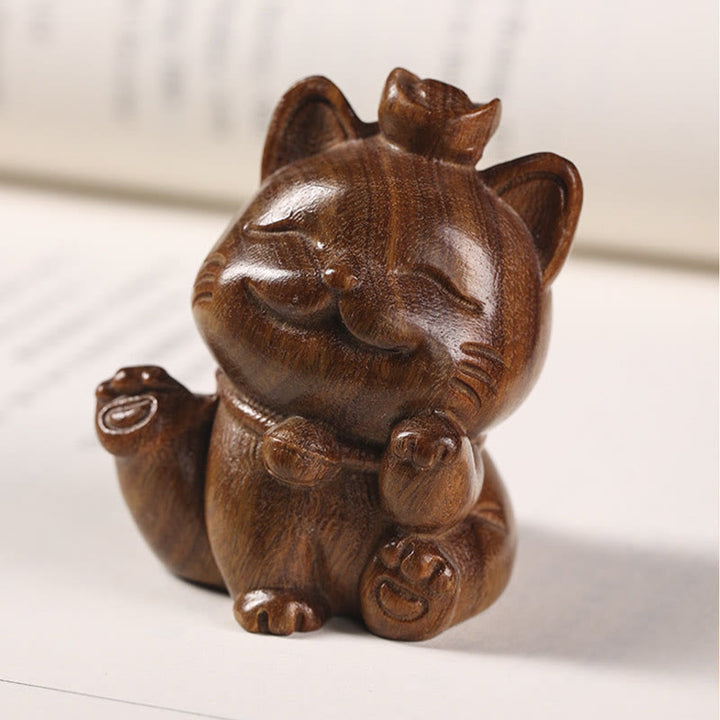 Buddha Stones Miniaturowe Zielone Sztabki Sandałowe Szczęśliwy Kot Rzeźbiony Dekoracja Biurka Pokoju - image 4