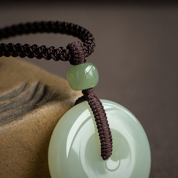 Buddha Stones Naturalne Okrągłe Jadeitowe Klamra Pokoju Szczęście Dobrobyt Naszyjnik Wisiorek