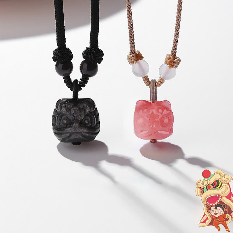 Buddha Stones Naturalny Srebrny Połysk Obsydian Czerwony Agat Tańczący Lew Ochrona Naszyjnik Wisiorek
