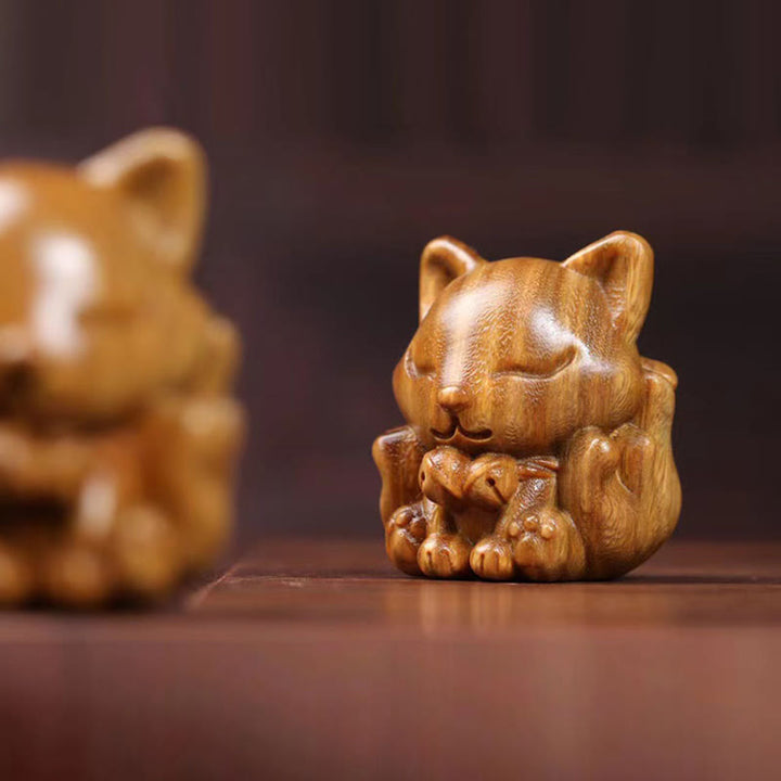 Buddha Stones Mini Dziewięcioogonowy Lis Kość Słoniowa Owoc Sandałowiec Zielony Sandałowiec Błogosławieństwo Dekoracja