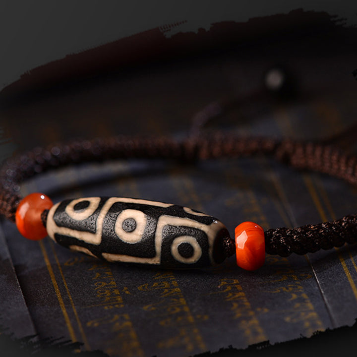 Bransoletka z Buddha Stones z dziewięcioma oczami i sznurkiem Prosperity Stones