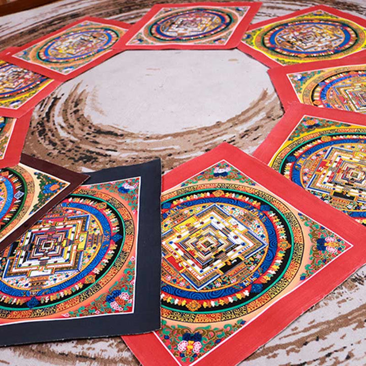 Tybetański ręcznie malowany obraz Thangka Mandala w pudełku z losowym wzorem kolorystycznym