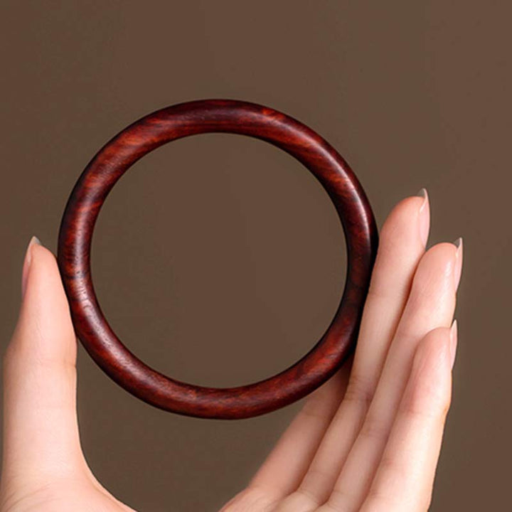 Buddha Stones Tybetańskie Małe Liście Czerwone Drzewo Sandałowe Hebanowo-Zielone Drzewo Sandałowe Bransoletka Ochronna Bangle