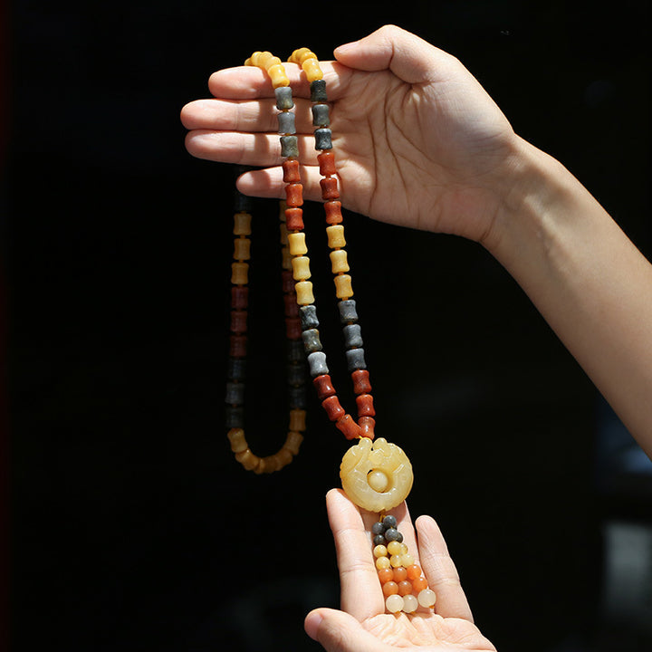 Naszyjnik z wisiorkiem z Buddha Stones Tybetański Złoty Jedwab Jadeit Bogactwo