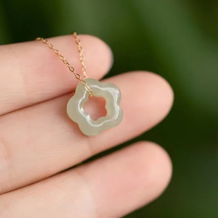 Buddha Stones Delikatny Hetian Jade Cyan Jade Szczęście Kwiatowy Naszyjnik Wisiorek