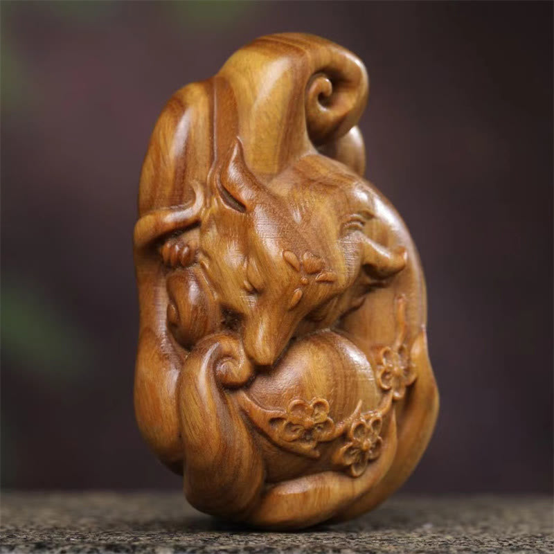 Buddha Stones Mini Dziewięcioogonowy Lis Zielony Sandałowiec Dekoracja Pokoju Dekoracja Wisząca na Samochód