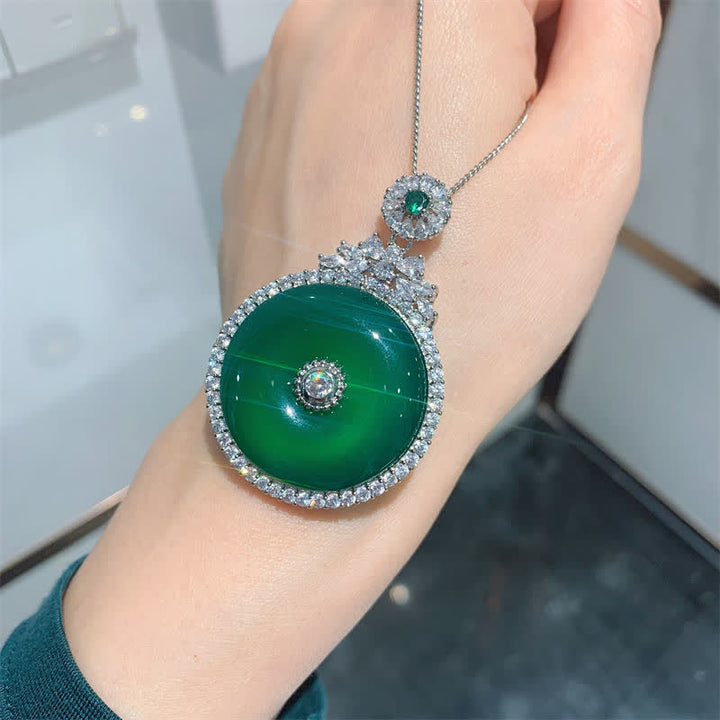Naszyjnik z Buddha Stones Green Chalcedon Round Peace Buckle Strength