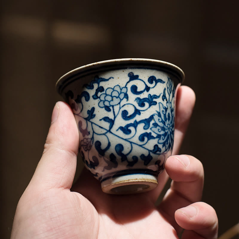 Buddha Stones Jingdezhen Niebiesko-biała porcelana Malowana ręcznie Lotos Kwiat Śliwki Ceramiczna filiżanka do herbaty Kung Fu Filiżanki do herbaty