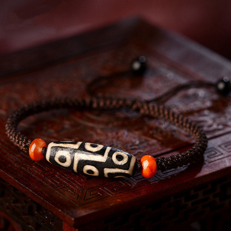 Bransoletka z Buddha Stones z dziewięcioma oczami i sznurkiem Prosperity Stones