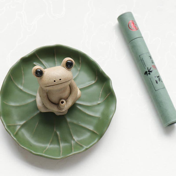 Ręcznie robiona ceramiczna ozdoba w kształcie żaby na kadzidełka