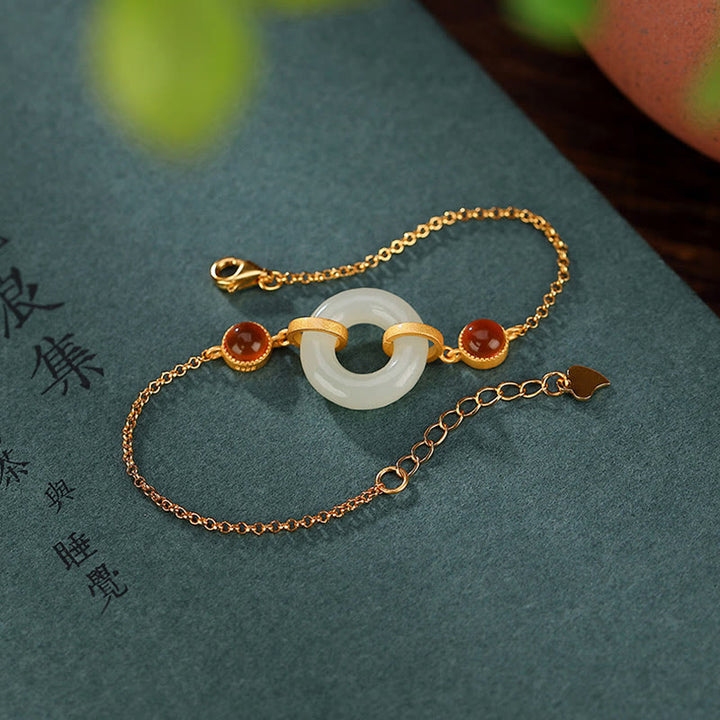 Buddha Stones 925 Srebro Sterlingowe Platerowane Złotem Naturalny Hetian Jade Peace Buckle Bransoletka Szczęścia z Czerwonego Agatu