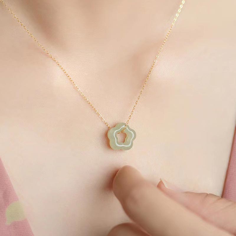 Buddha Stones Delikatny Hetian Jade Cyan Jade Szczęście Kwiatowy Naszyjnik Wisiorek