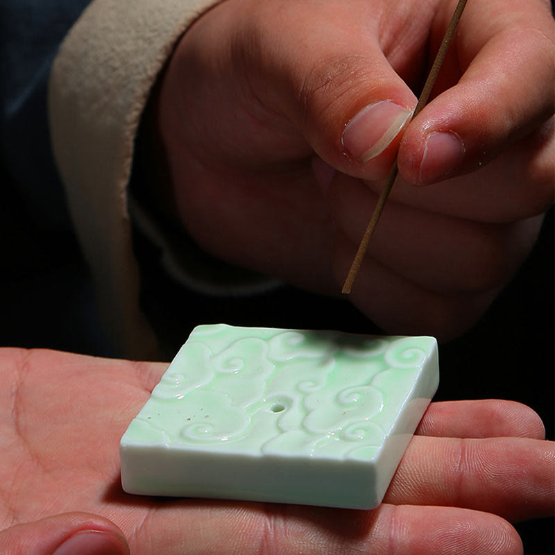 Buddha Stones Mini Pomyślne Chmury Projekt Uzdrawiający Patyk Ceramiczny Mały Kadzielnica Dekoracja
