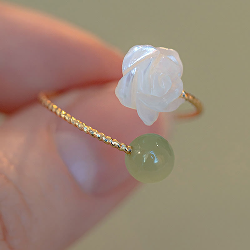 Buddha Stones 14K pozłacane Tridacna Stone Rose Flower Jade Bead Blessing Ring