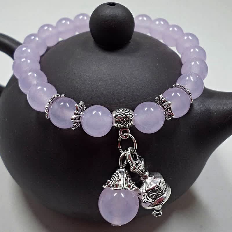 Bransoletka z koralików i kryształków chalcedonu w stylu vintage z dzwonkiem
