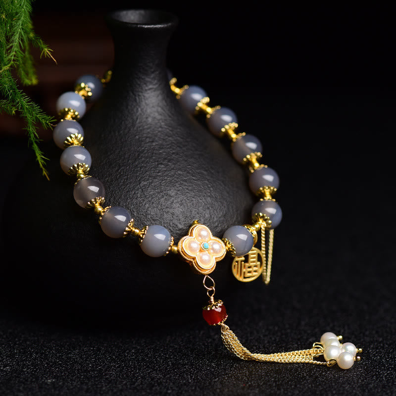 Bransoletka z pereł Fu Character Tassel Balance z Buddha Stones w kolorze szarym i agatem