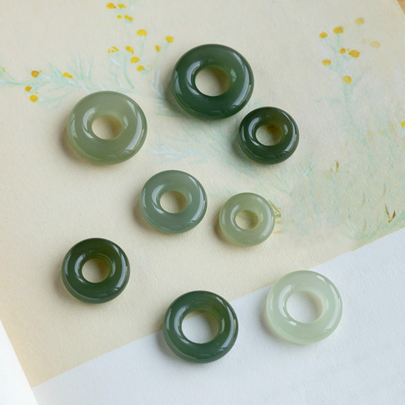 Buddha Stones Naturalne Okrągłe Jadeitowe Klamra Pokoju Szczęście Obfitość Naszyjnik Wisiorek