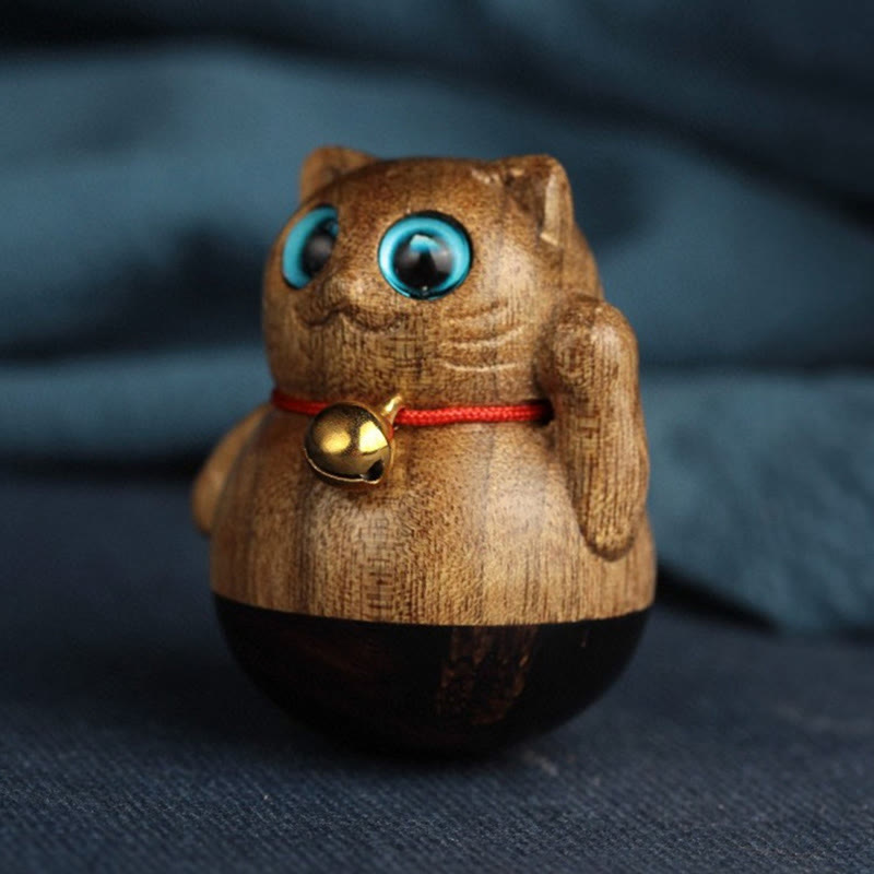 Buddha Stones Miniaturowy Szczęśliwy Kot Kociak Phoebe Zhennan Drewno Błogosławieństwo Dekoracja - image 18