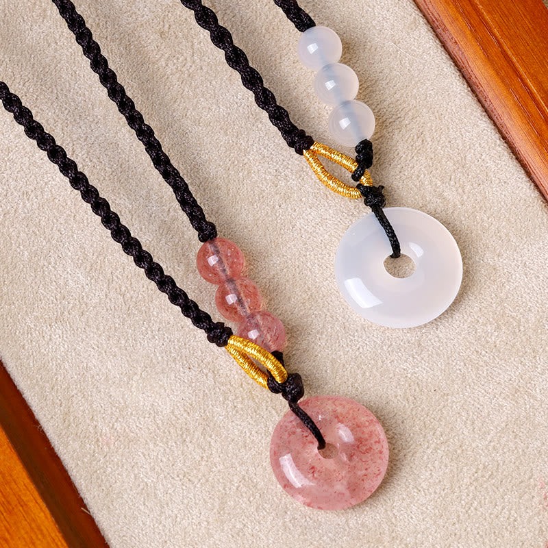 Buddha Stones Kwarc Truskawkowy Chalcedon Klamra Pokoju Naszyjnik Uzdrawiający Wisiorek