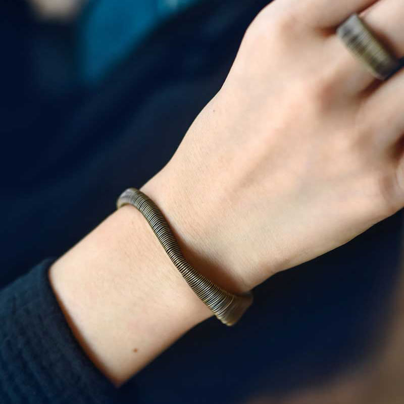 Bransoletka mankietowa z regulowanymi Buddha Stones w prostym wzorze, owinięta mosiądzem i miedzią, zapewniająca szczęście i bogactwo - image 9