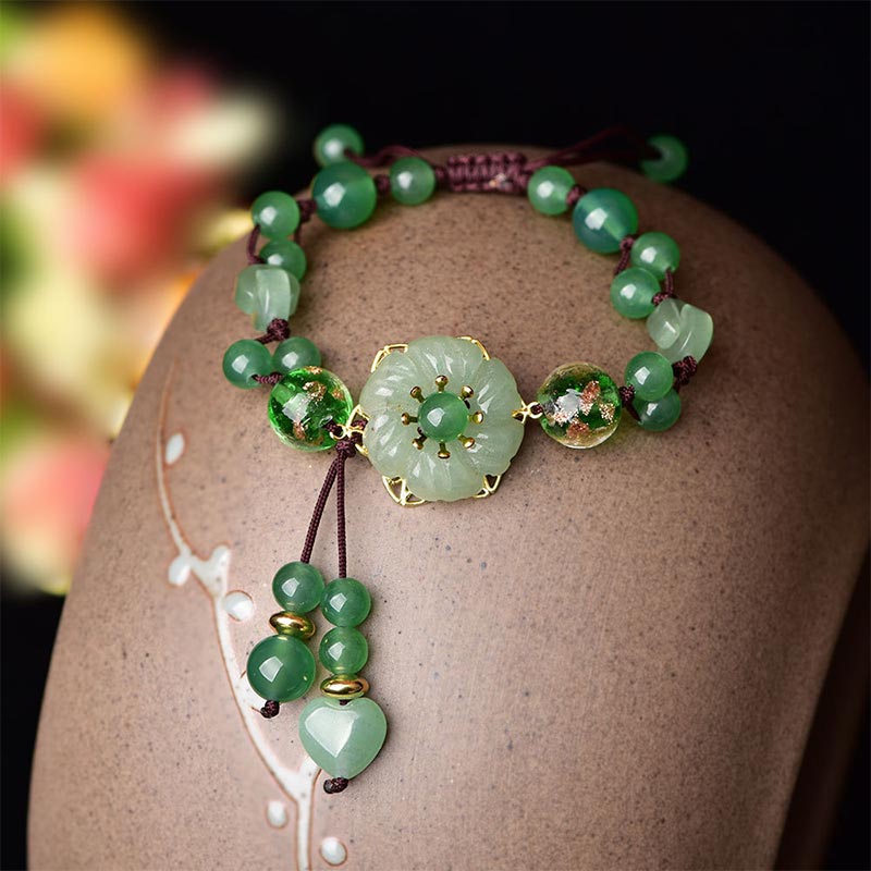Bransoletka z naturalnego zielonego jadeitu z kwiatami szczęścia i Buddha Stones - image 1