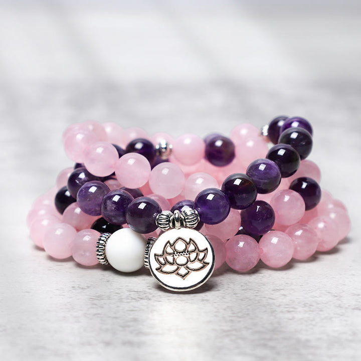 Bransoletka z Buddha Stones z naturalnego różowego kwarcu i ametystu Mala z koralikami w kształcie lotosu