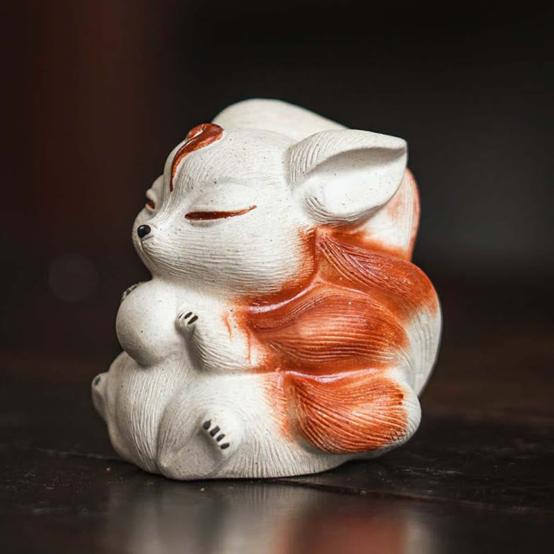 Buddha Stones Miniaturowy Dziewięcioogonowy Lis Fioletowa Glina Dekoracja Biurka Szczęścia