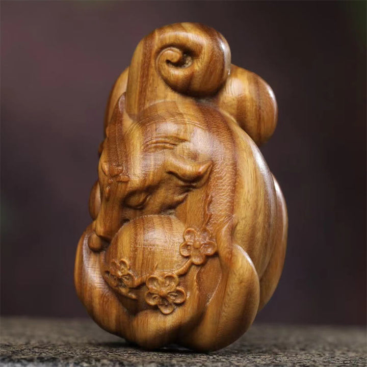 Buddha Stones Mini Dziewięcioogonowy Lis Zielony Sandałowiec Dekoracja Pokoju Dekoracja Wisząca na Samochód