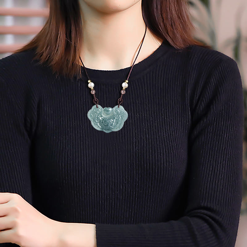 Buddha Stones Naturalny Jadeit Peonia Kwiat Kłódka Dobrych Życzeń Naszyjnik Wisiorek Dobrobytu