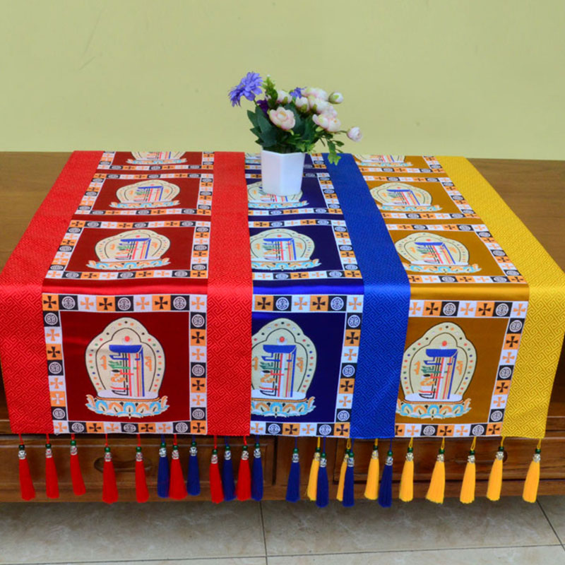 Buddha Stones , modlitwa, ołtarz, mata, Man-Bcu, Kalachakra, nieskończony węzeł, Wadżra, tybetańskie symbole pomyślności, frędzle, bieżnik na stół