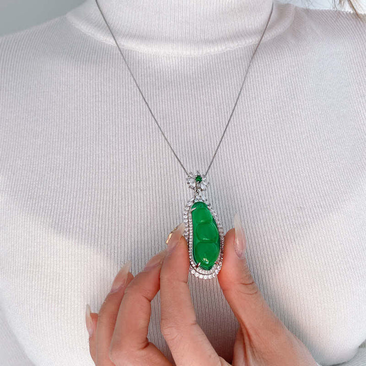 Naszyjnik z wisiorkiem Fortune Bean Cyan Jade Luck