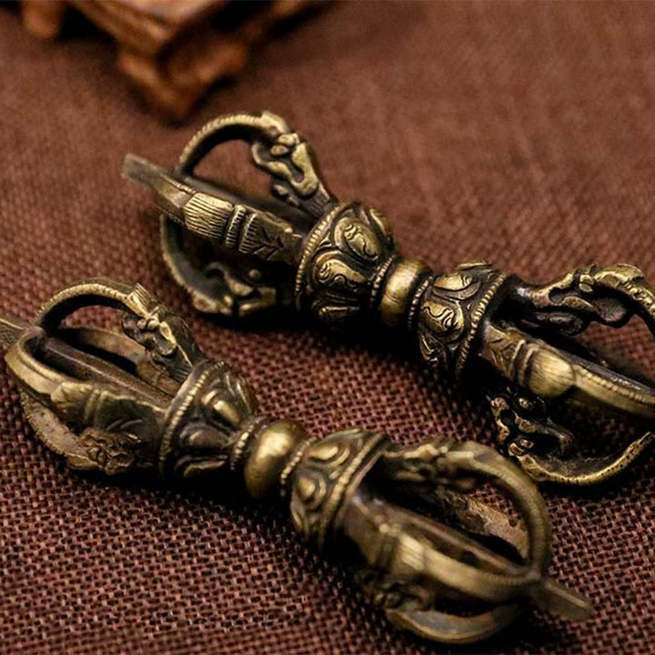 Buddha Stones ręcznie robione Nepal Pięć zębów Trzy zęby Wadżra Dorje Siła Miedziana dekoracja
