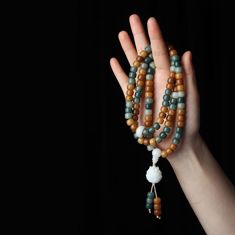 Buddha Stones Bransoletka z harmonijnego naszyjnika Bodhi Lotus Mala
