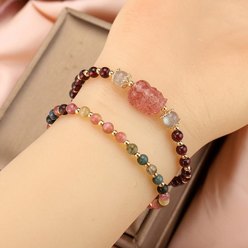 Bransoletka ochronna z Buddha Stones , naturalnym turmalinem, granatem i kwarcem truskawkowym PiXiu Moonstone