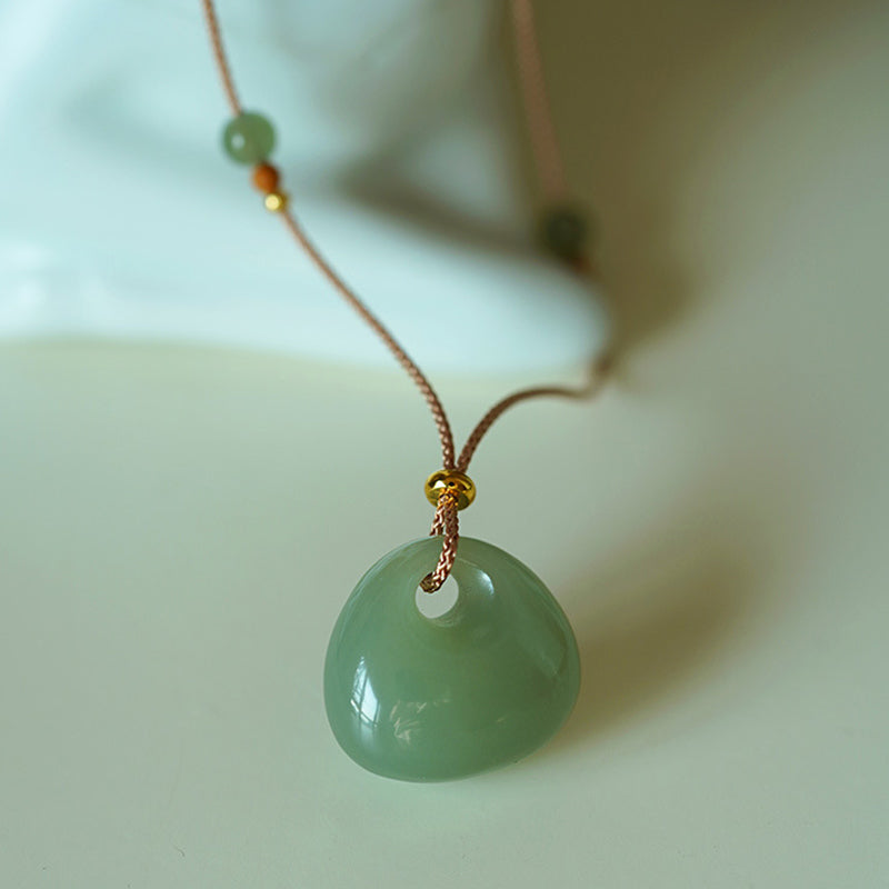 Naszyjnik z Buddha Stones Naturalny Jadeit Szczęście Dobrobyt Wisiorek (Losowy Kolor)