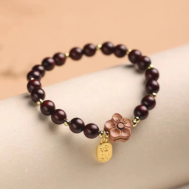 Buddha Stones Naturalne Drzewo Sandałowe Brzoskwiniowy Kwiat Mały Liść Czerwonego Drzewa Sandałowego Ruyi Charm Bransoletka Ochronna
