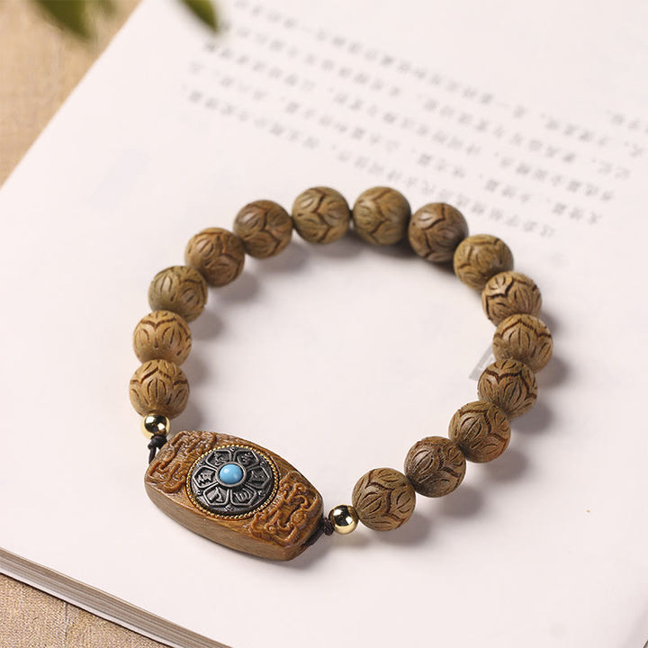 Buddha Stones Zielone Drzewo Sandałowe Hebanowe Drewno Sandałowe Om Mani Padme Hum Uspokajająca Bransoletka